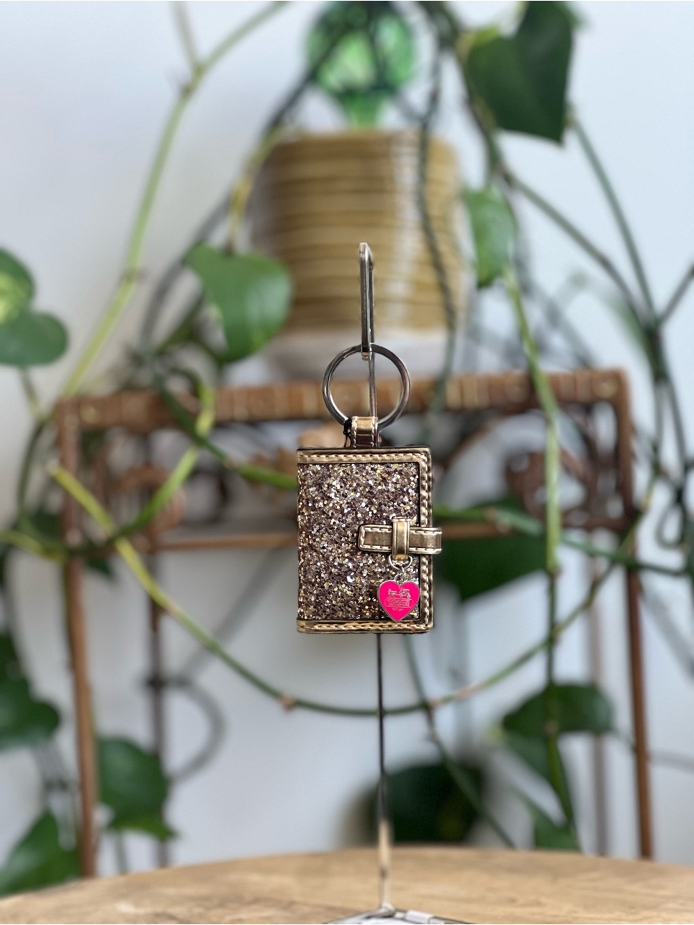 Vintage Coach Gold Glitter Mini Frame Keychain with Pink Heart Charm Y2K - Picture 12 of 12